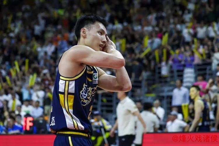 徐杰22+13助广东击败同曦 阿不都16+7领新疆胜天津 徐杰22+13助广东击败同曦 阿不都16+7领新疆胜天津